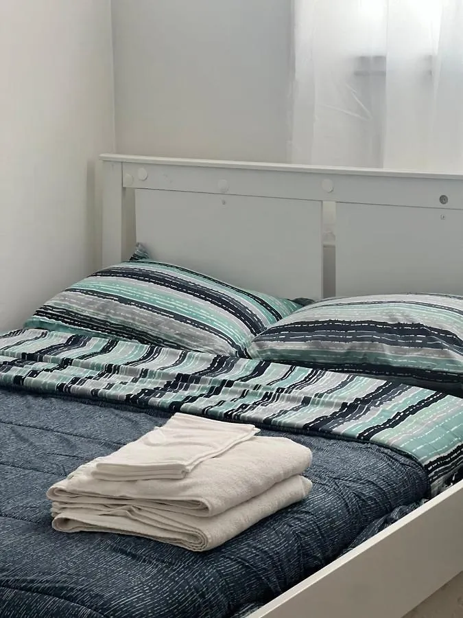 Homestay szállás Room In Edmonton*Wifi*Netflix*Tv*Parking